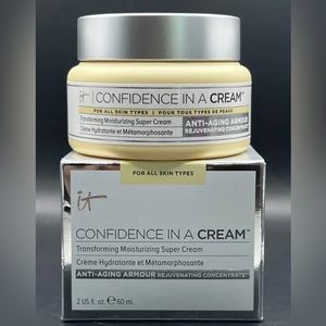 IT Confidence in a Cream transforming moisturizing anti-aging super cream 2fl.oz